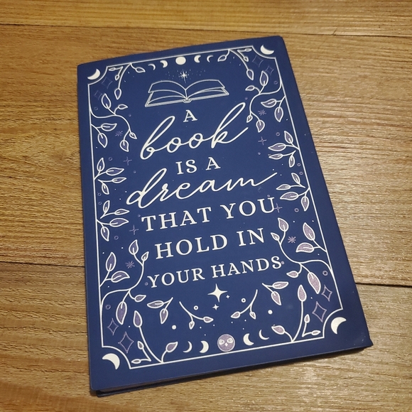 Owlcrate Celestial Reading Planner book - Picture 4 of 11